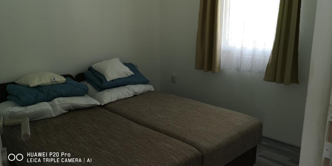 Rákóczi Vendégház Poroszló Exterior foto