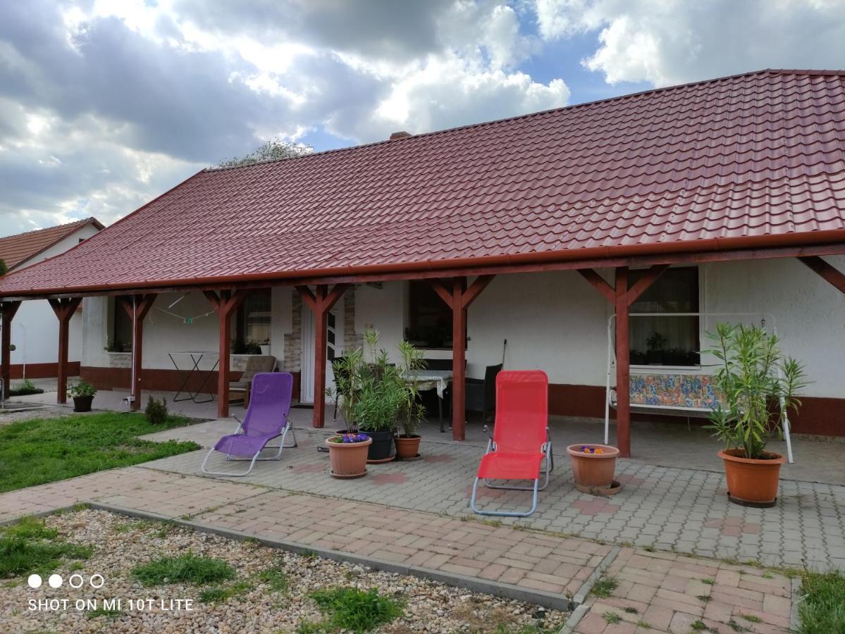 Rákóczi Vendégház Poroszló Exterior foto