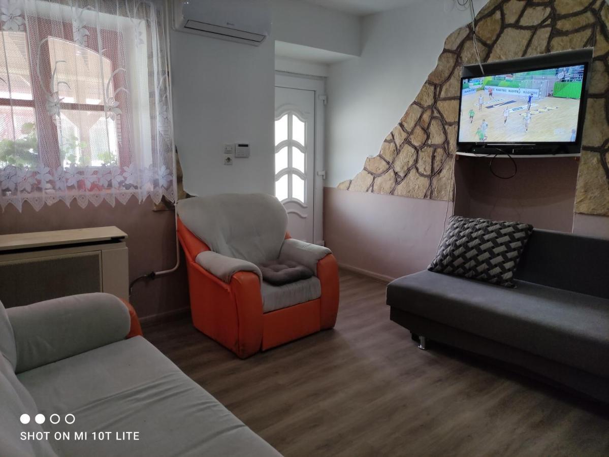 Rákóczi Vendégház Poroszló Exterior foto