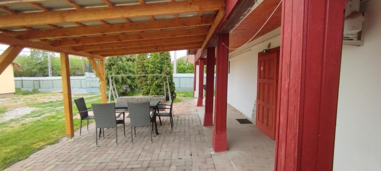 Rákóczi Vendégház Poroszló Exterior foto