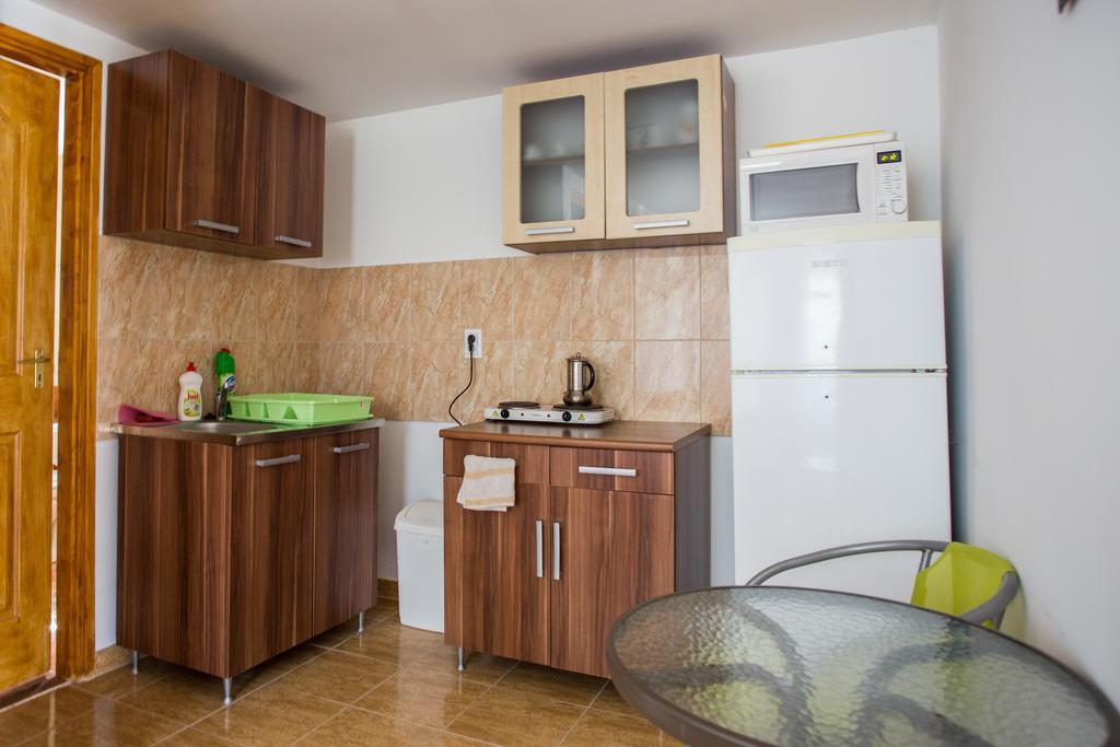 Rákóczi Vendégház Poroszló Exterior foto