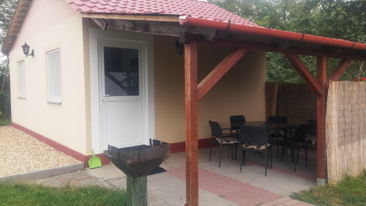 Rákóczi Vendégház Poroszló Exterior foto