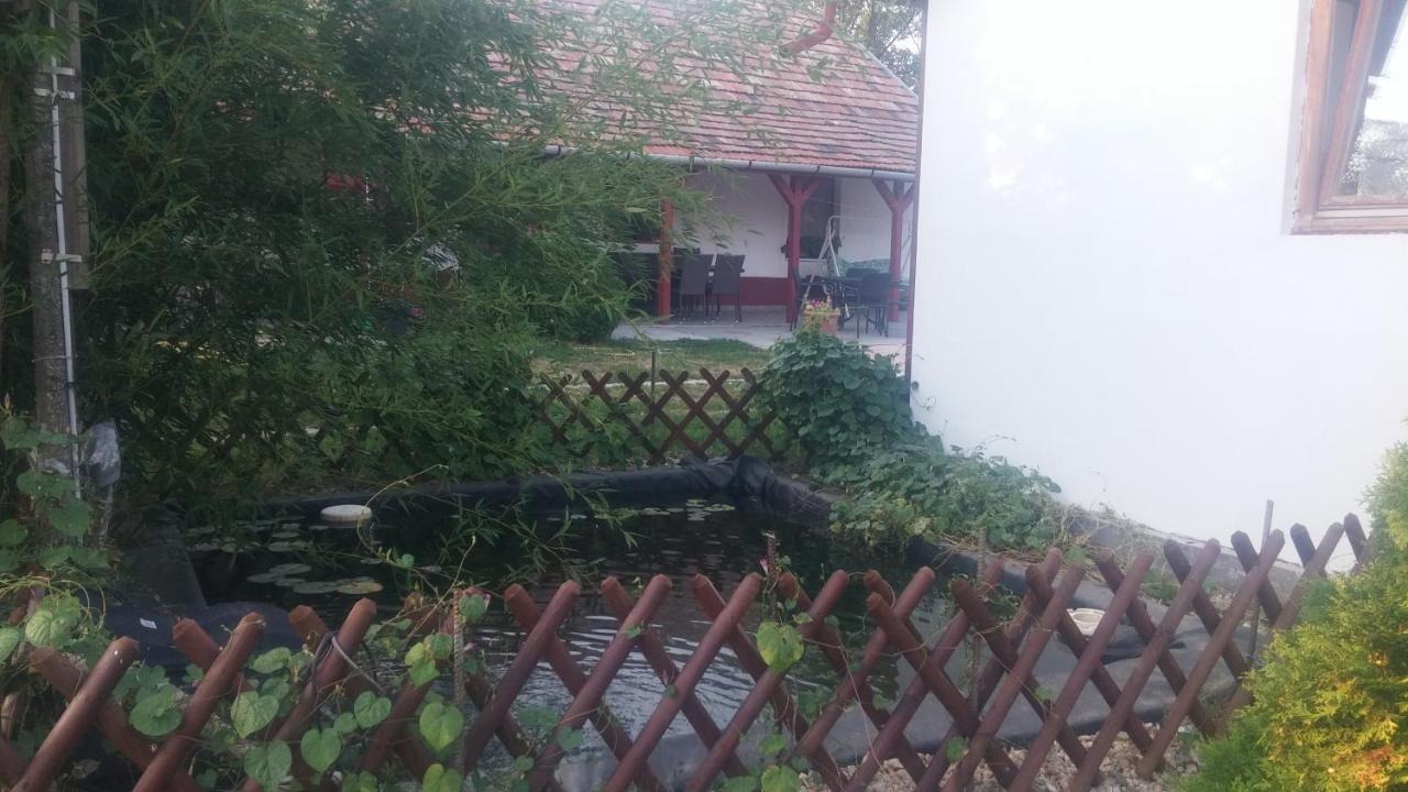 Rákóczi Vendégház Poroszló Exterior foto